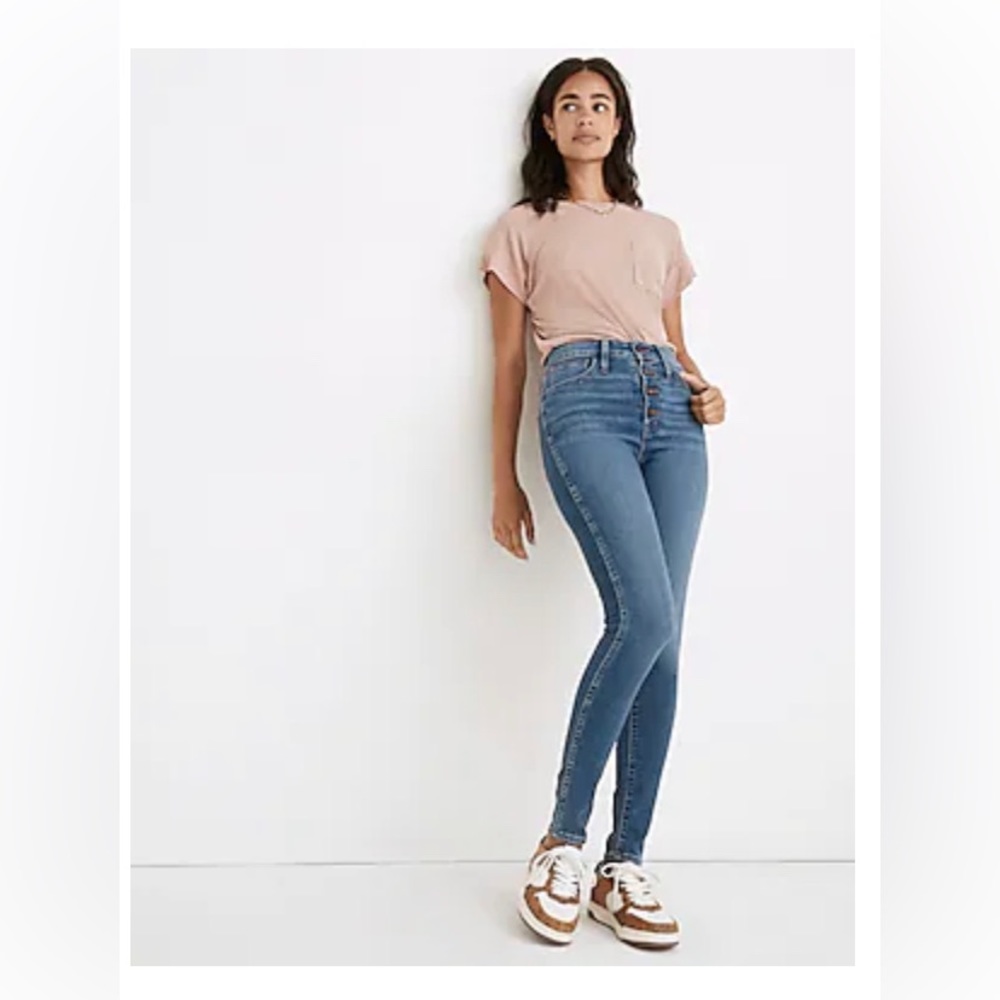 Madewell Petite Curvy road tripper buttons in front skinny
